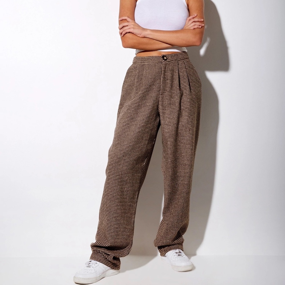 MISHA WIDE LEG TROUSER IN HOUNDSTOOTH BROWN